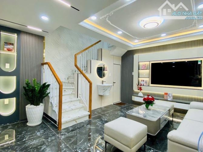 HẺM 5M MỘT TRỤC XÂY MỚI 4.7X10 ngay EMART CHI 7TY - 2