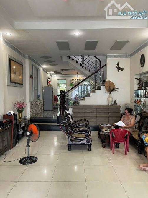 BÁN NHÀ MẶT TIỀN TCH 08 - 5x20 - QUẬN 12 - GIÁ 6tỷ9 - 2