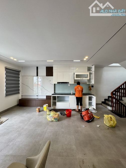 🏡 BÁN NHÀ ĐÀM QUANG TRUNG, LONG BIÊN – 42M², 6 TẦNG, THANG MÁY, GARA Ô TÔ, GIÁ 11.3 TỶ - 2