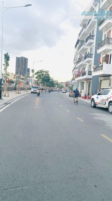 🏠 Bán Siêu Phẩm Tòa Nhà Mặt Đường Phố Đi Bộ Thế Lữ Hồng Bàng View Sông Tam Bạc - 2