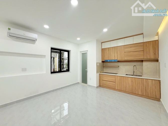 LÊ QUANG ĐỊNH- BÌNH THẠNH, NGANG 7.3 DÀI 5.5, HẺM XE HƠI, NHÀ MỚI, 5.6T - 2