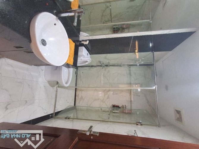 Hiếm - Nhà Phố Nguyễn Đình Thì, 72m2, MT 4.9m, Cách Hồ 20m, Chỉ 18 Tỷ - 2