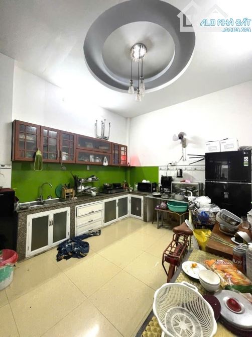 BÁN NHÀ đẹp 3 tầng btct – Đường Chiến Lược - HXT,6m  (47M2) 3Pn – Chỉ 5.5 tỷ - shr Chính C - 2