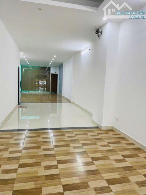 🇻🇳NHÀ 2.5 TẦNG MẶT TIỀN ĐƯỜNG HỒ TÙNG MẬU - 2