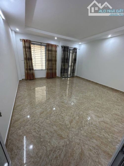Bán nhà Ngõ 192 Lê Trọng Tấn - Hoàng Mai - Phân lô - Oto tránh - Thông số đẹp - 20.7 tỷ. - 2