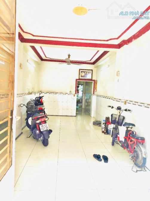 BÁN NHÀ HXH - NGUYỄN THỊ TẦN - QUẬN 8 - 56M2 - 3 TẦNG - HOÀN CÔNG ĐỦ CHỈ 7.18 TỶ. - 2