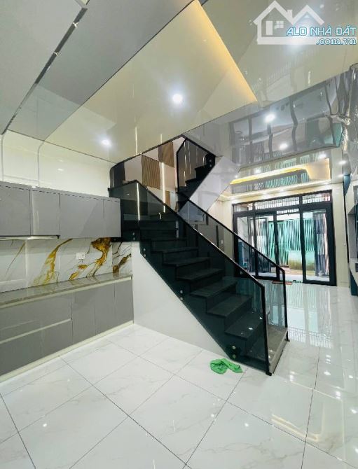 NHÀ MỚI 2 TẦNG – TRƯƠNG THỊ HOA, QUẬN 12 – 50M² – 3PN – GIÁ CHỈ 5.3 TỶ TL - 2