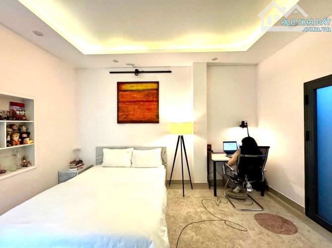 Bán nhà Nam Kỳ Khởi Nghĩa Q.3, mặt tiền rộng mênh mông, sổ đẹp, nhỉnh 4 tỷ - 2