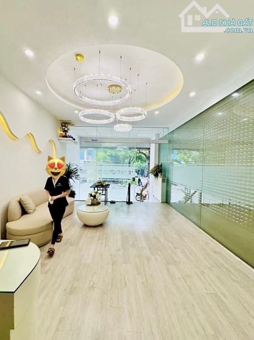 Nhà mặt phố Trần Duy Hưng, vỉa hè rộng, kinh doanh đỉnh, đất vượng nở hậu đẹp, 66m 32.8 tỷ - 2