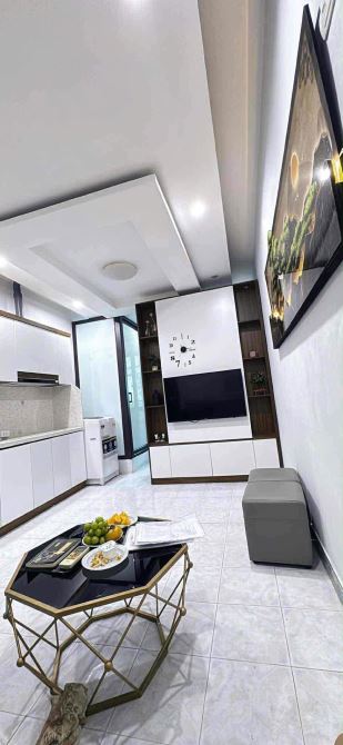 BÁN GẤP TẬP THỂ CỰC VIP – TẦNG 2, TÒA 8/3, HAI BÀ TRƯNG. 50M² – 2PN. 2,55 TỶ - 2