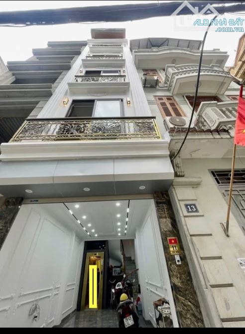 Cần bán nhà mặt ngõ ô tô chánh đỗ Lạc Long Quân 7tầng thang máy full nội thất. - 2