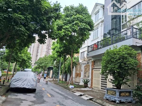 THẠCH BÀN - PHÂN LÔ - VỈA HÈ - THÔNG SỐ ĐẸP. - 2