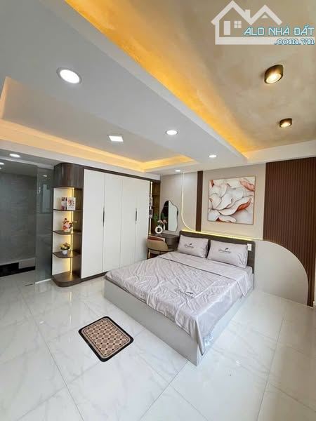 NHÀ ĐẸP NGUYỄN KIỆM - ĐỐI DIỆN BV 175 - 30M2 - 2 TẦNG - CHỈ 5.X TỶ - GÒ VẤP . - 2