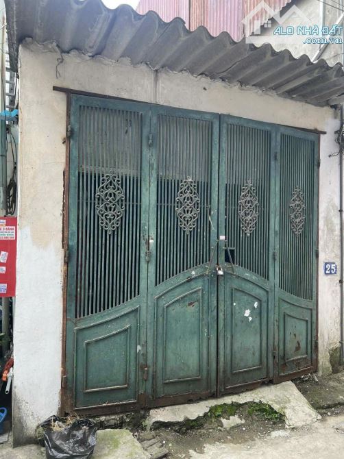 Bán nhà phố Bùi Xương Trạch, 31m2, C4, gần ô tô tránh giá 1.6tỷ - 2