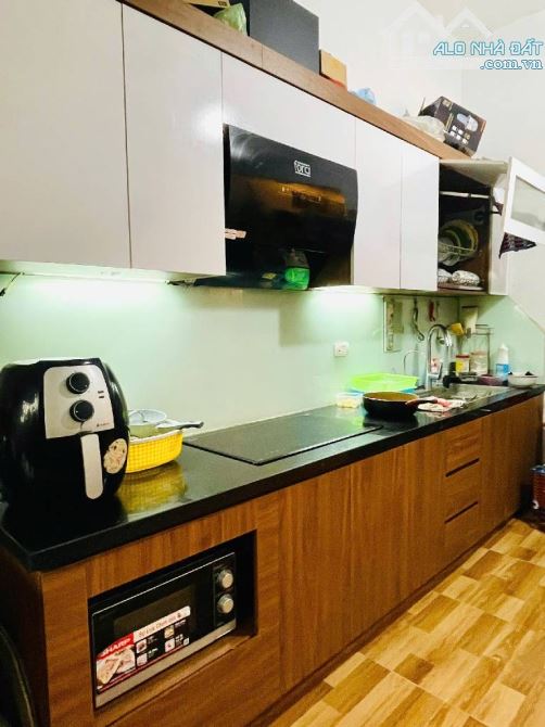 Biệt thự Yên Viên- Gara ô tô- ô tô tránh- 79.9M - 2