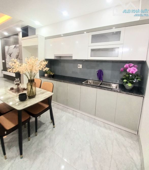 3,15 tỷ bán nhà 4 tầng Chợ Con, Lê Chân, Hải Phòng.  Diện tích  42m, hướng bắc , ngõ 2m - 2