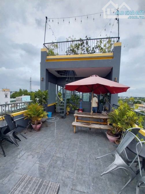 Đông Thạnh (HM) bán đất mt đường Đông Thạnh 4 dtich 538m2 sẵn nhà 5 tầng giá 17tỷ - 2