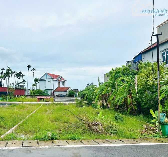 Siêu phẩm mới tinh giá tốt nhất thị trường. Lô trục liên thôn Lâm Động 72,3m đường 8m - 2