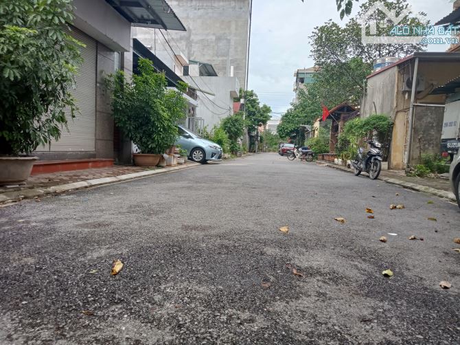 8 TỶ, BÁN ĐẤT Phân lô Đấu giá 62m2, ô tô tránh, vỉa hè, CỔ BI, Gia Lâm - 2
