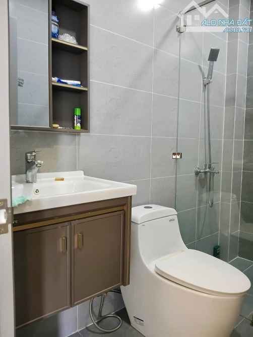 Cho thuê nhà phố 3 pn rộng rãi thích hợp ở kết hợp làm cty giá cho thuê 16 triệu - 2