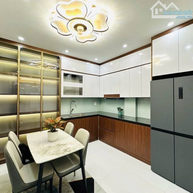 Bán nhà phố Vip Hàm Nghi 36m2x5T dân xây, ô tô đỗ cửa, full nội thất, ở ngay, giá đầu tư - 2