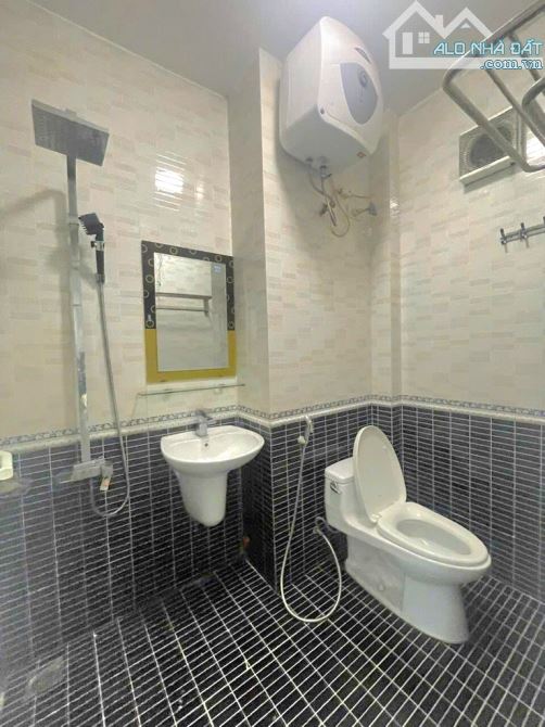 Cần bán gấp bán nhà riêng Mỹ Đình kinh doanh  37m, 5 tầng, 6 ngủ giá chỉ nhỉnh 7 tỷ. - 2