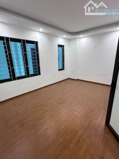 Nhà mới 5 tầng xã Tả Thanh Oai, Thanh Trì, gần ô tô, giá 5.2 tỷ - 2