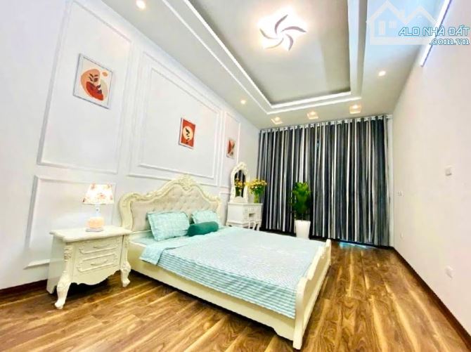 🔥 CẦU GIẤY – SIÊU PHẨM NHÀ ĐẸP – 5 TẦNG HIỆN ĐẠI – MẶT TIỀN CỰC RỘNG – NGÕ NÔNG GẦN PHỐ – - 2