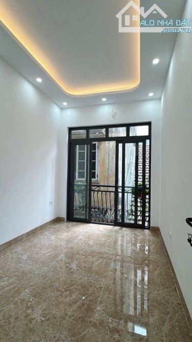 -  Bán nhà Quan Hoa, nội thất xịn sò, sát phố, 33m2, 7.5 tỷ. - 2