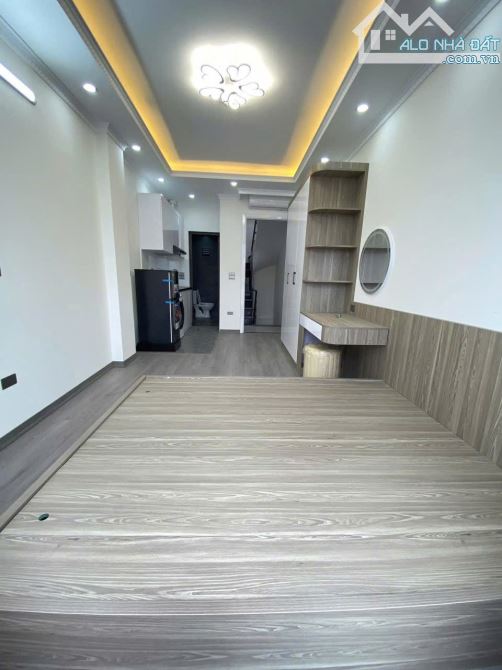 TOÀ NHÀ TRẦN DUY HƯNG - 7 TẦNG 11 PHÒNG 10M Ô TÔ - DOANH THU 960 TRIỆU/NĂM GIÁ 20 TỶ - 2