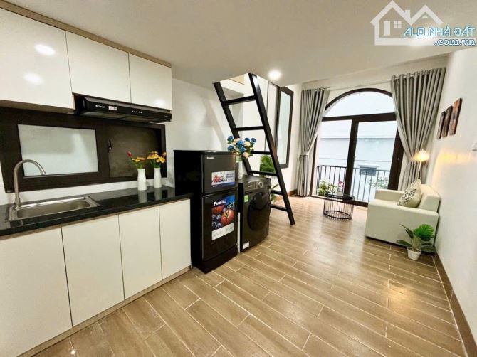 TOÀ NHÀ TRẦN DUY HƯNG - 6 TẦNG 11 PHÒNG 10M Ô TÔ - DOANH THU 800 TRIỆU/NĂM GIÁ 20.5 TỶ - 2