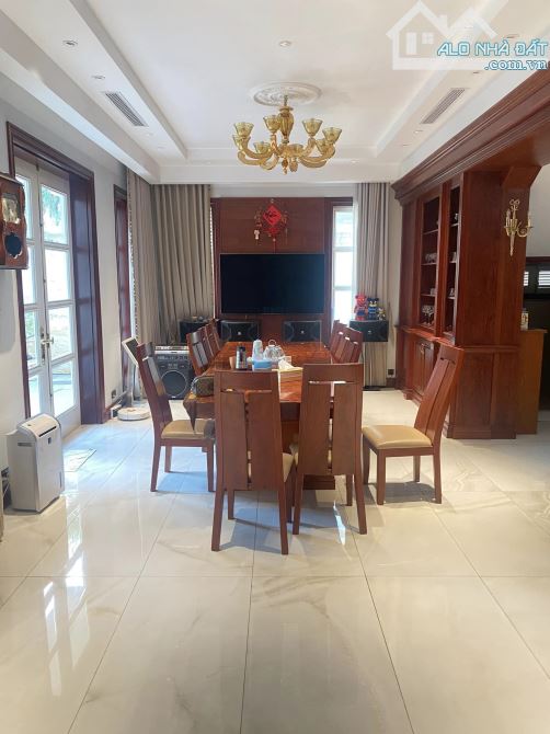 Biệt thự Trung Yên 320m2 x 4 tầng - MT 16.5m - vỉa hè rộng, 5 Ô tô Tránh - Giá 116 tỷ - 3