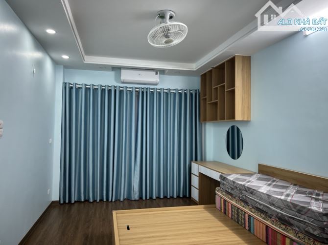 BƯỚC RA LÀ PHỐ, NHÀ ĐẸP FULL NỘI THẤT, HÀNG XÓM VINHOM RIVERSIDE - 34m2 - 7.45 TỶ - 3