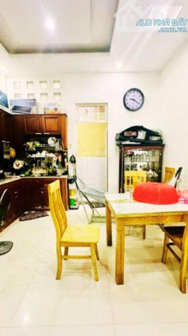 🏠 BÁN NHÀ ĐƯỜNG SỐ, P.4, Q.8 - 3 TẦNG BTCT, XE HƠI VÀO NHÀ - CHỈ 7.X TỶ. - 3