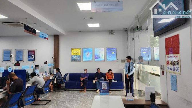 BÁN NHÀ (10X18) MT LÊ THỊ RIÊNG (10x18) – ĐANG CHO NGÂN HÀNG THUÊ – GẦN UBQ - 3
