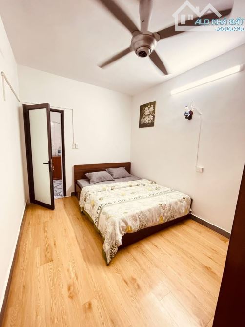 THANH KHOẢN CĂN HỘ TẬP THỂ QUỲNH LÔI-HỒNG MAI SỔ TO CHỈ HƠN 3tỷ - 3