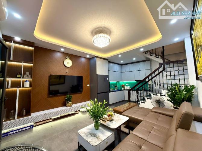 Nhà phố Nguyến Khuyến, ôtô đỗ cửa, gần ga Văn Quán, chỉ 8.33tỷ - 3