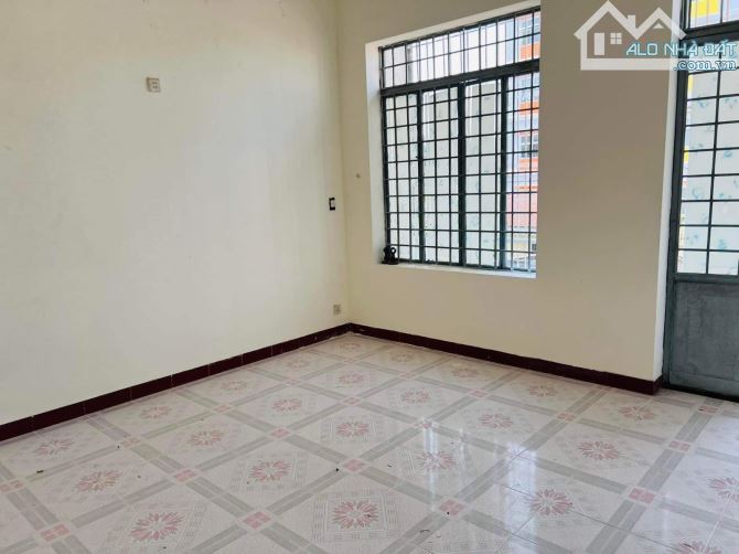 Bán nhà mặt tiền Nguyễn Văn Linh Thanh Khê 106m2 giá 24.2 tỷ - 3