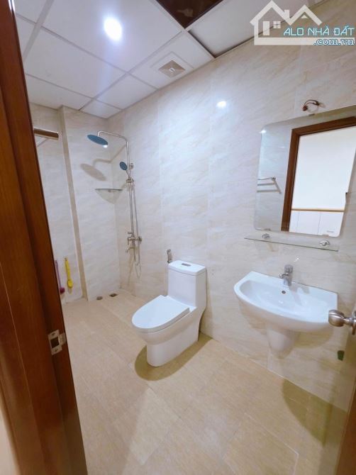 Bán Căn CC 85M- 3 Ngủ - 2 WC tại Hateco Hoàng Mai- Full Nội Thất- Nhỉnh 5 Tỷ(TL) - 3