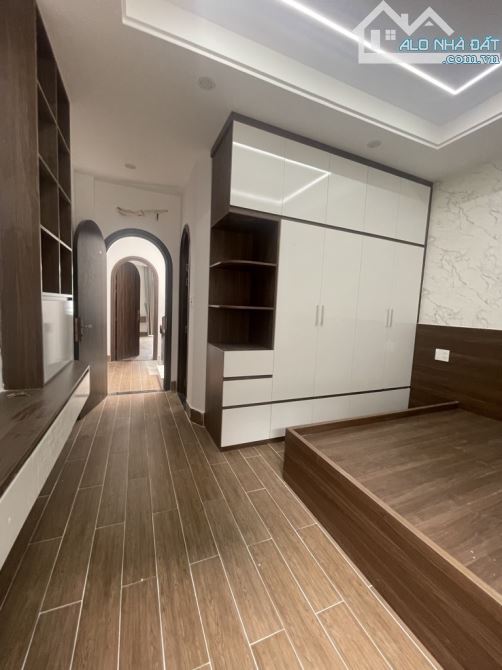 VỊ TRÍ ĐẸP GẦN TÂN HÒA ĐÔNG, NHÀ 3 TẦNG KIÊN CỐ, 40M2, HẺM XE TẢI, GIÁ NHỈNH 5 TỶ XÍU - 3