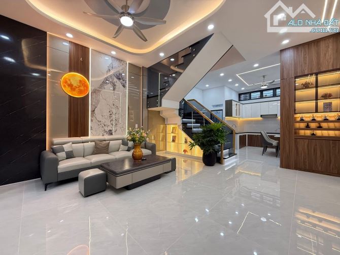 GIÁ TỐT KHU QUẬN 10 - HẠ GIÁ CÒN 5,76TỶ ĐƯỜNG TAM ĐẢO, NGAY KHU CƯ XÁ BẮC HẢI. SỔ CHUẨN - 3