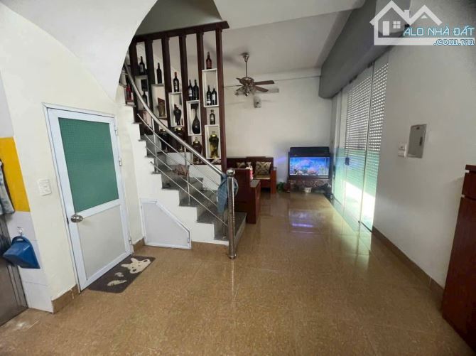 BÁN NHÀ PHỐ HOA LÂM LONG BIÊN NHỈNH 5 TỶ 35m 5 TẦNG MT 4m Ô TÔ KINH DOANH GẦN BIGC - 3