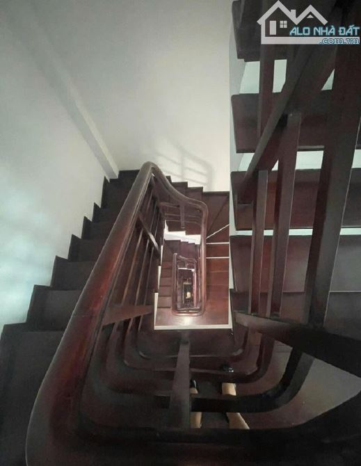 HOÀNG QUỐC VIỆT- NHÀ ĐẸP 35X6 TẦNG- ĐƯỜNG THÔNG- PHÂN LÔ Ô TÔ - 3