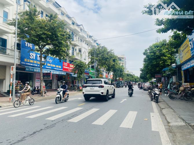 BÁN NHÀ 05 TẦNG MẶT ĐƯỜNG DOÃN KHUÊ KHU ĐÔ THỊ VŨ PHÚC TP THÁI BÌNH - 3