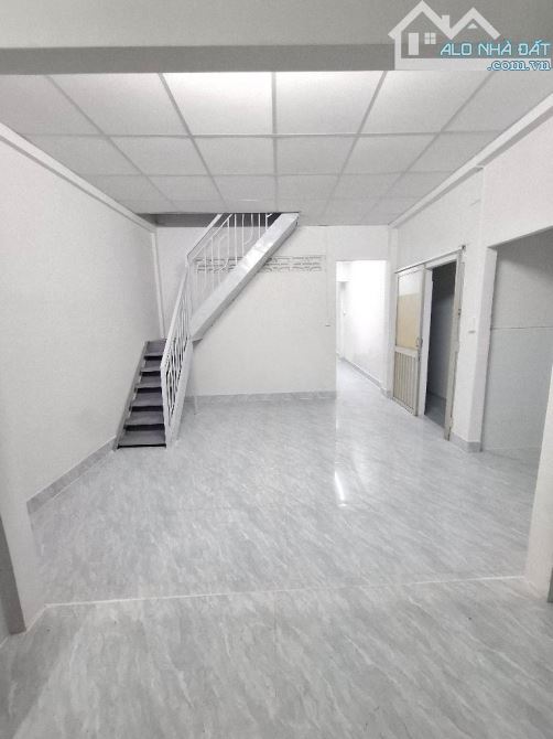 NHÀ 4 TẦNG, GIÁ RẺ, NGANG LỚN 5M NỞ HẬU TÀI LỘC 6M, 230M2. HOÀI THANH, P14 Q8. NHỈNH 6 TỲ - 3