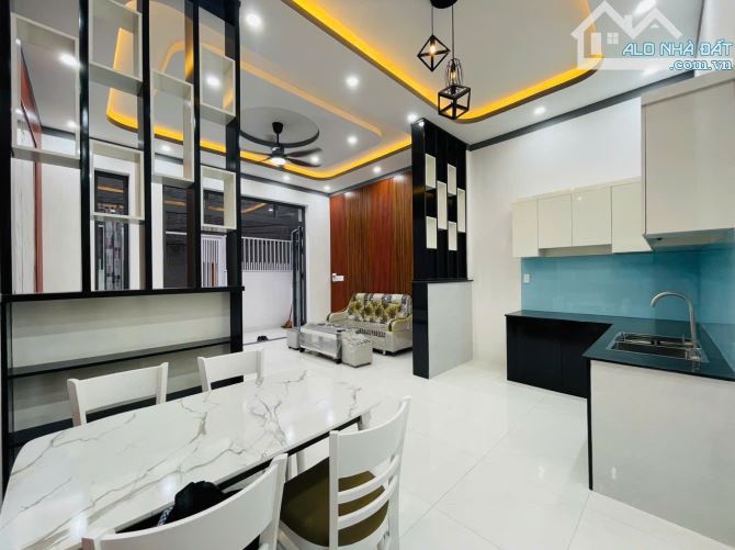 Nhà cấp 4 sổ hồng riêng, 2 phòng ngủ, ngay trung tâm ngã 3 mỹ hạnh - 3