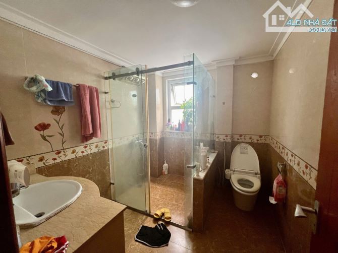 Bán nhà Triều Khúc - Hà Đông 20m2 x 5 tầng, 3 phòng ngủ, mặt tiền 3.5m. Giá 2.5 tỷ - 3