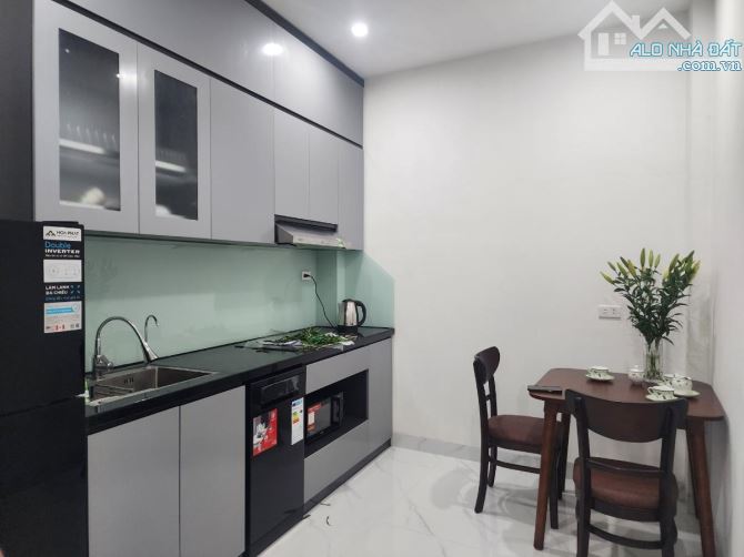 Nhà đẹp khu vip  Lê trọng tấn - 4 tầng chỉ 7,2 T - 3