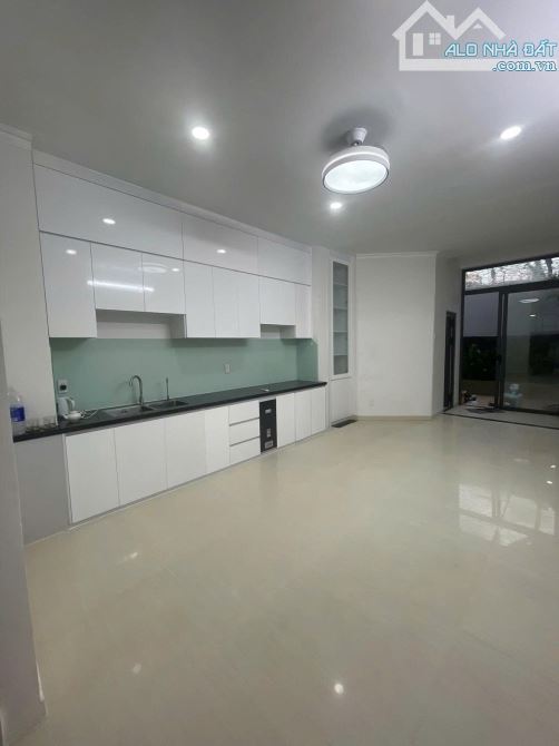 BÁN NHÀ TRƯỜNG CHINH Q12 - 2 TẦNG 104M2 ( 4M X 26M) - HƠN 6 TỶ - 3
