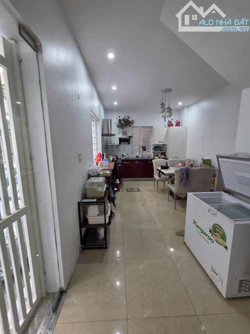 🏠 10 tr CHO THUÊ NHÀ NGUYÊN CĂN LÔ GÓC  94 THƯỢNG THANH LONG BIÊN - 45 m2 - 4PN -  OT - 3